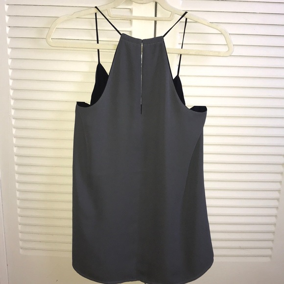Express Reversible V-Neck Cami - Picture 3 of 8